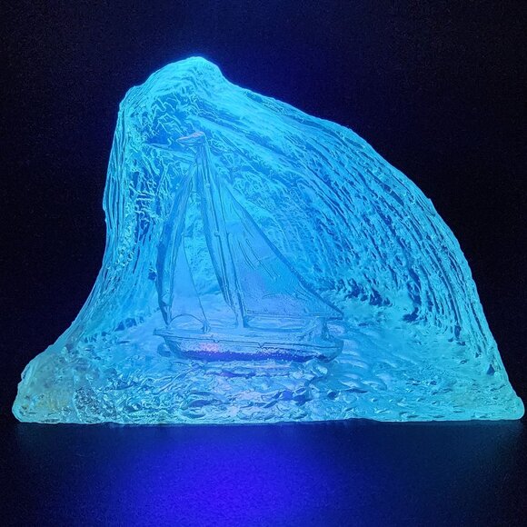Acrylic Wave Sailboat Sculpture Vintage UV Glow 4.5" Tall - Picture 1 of 9